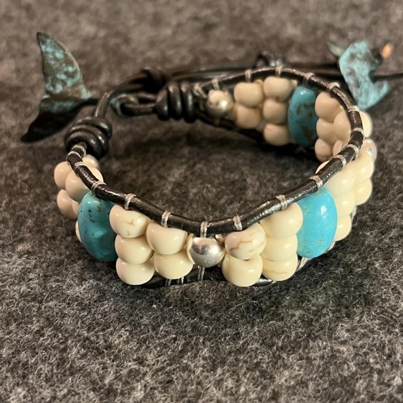 Turquoise Wave leather wrap bracelet. 6" - 7" - Picture 8 of 9